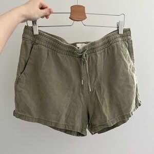 H&M // Cotton Linen Shorts in Light Khaki Green